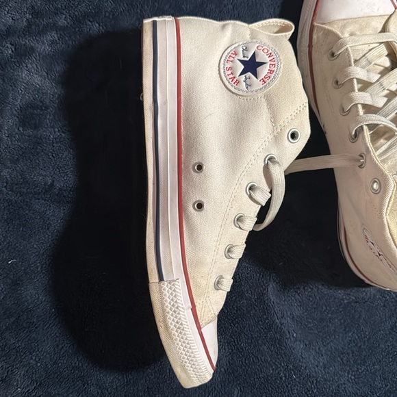 “Chuck Taylor” converse all stars size 9 - Picture 8 of 12